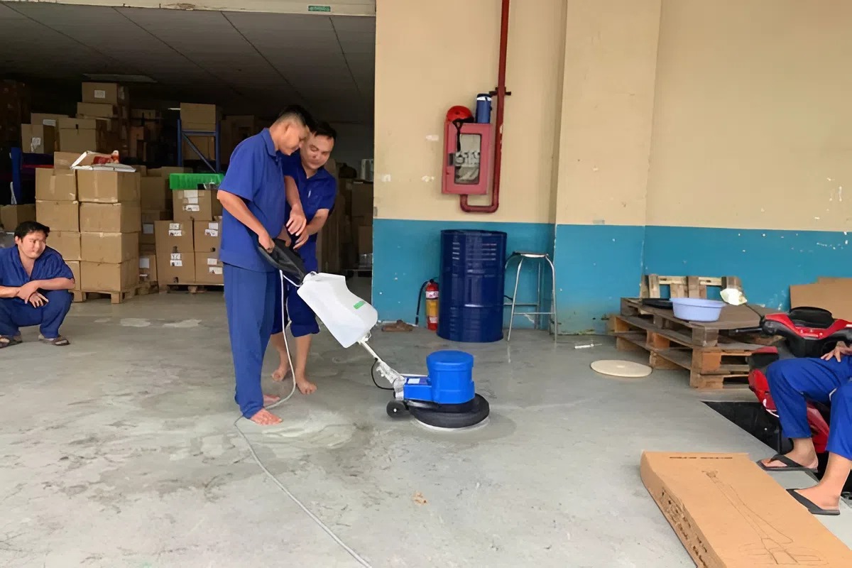 Nên thuê hay mua máy chà sàn? Trường hợp nên thuê máy chà sàn